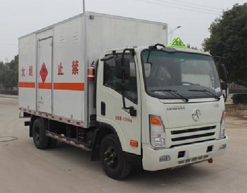 大運(yùn)4.14米易燃液體廂式運(yùn)輸車(chē)圖片 大運(yùn)4.14米易燃液體廂式運(yùn)輸車(chē)圖片