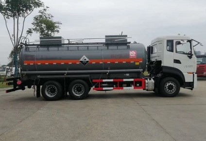 國(guó)六東風(fēng)天龍后八輪腐蝕性物品罐式運(yùn)輸車圖片 國(guó)六東風(fēng)天龍后八輪腐蝕性物品罐式運(yùn)輸車圖片