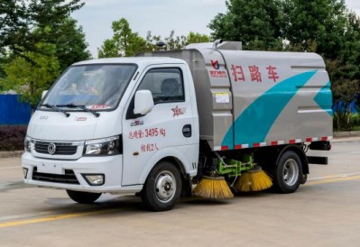 國(guó)六東風(fēng)途逸掃路車 國(guó)六東風(fēng)途逸掃路車